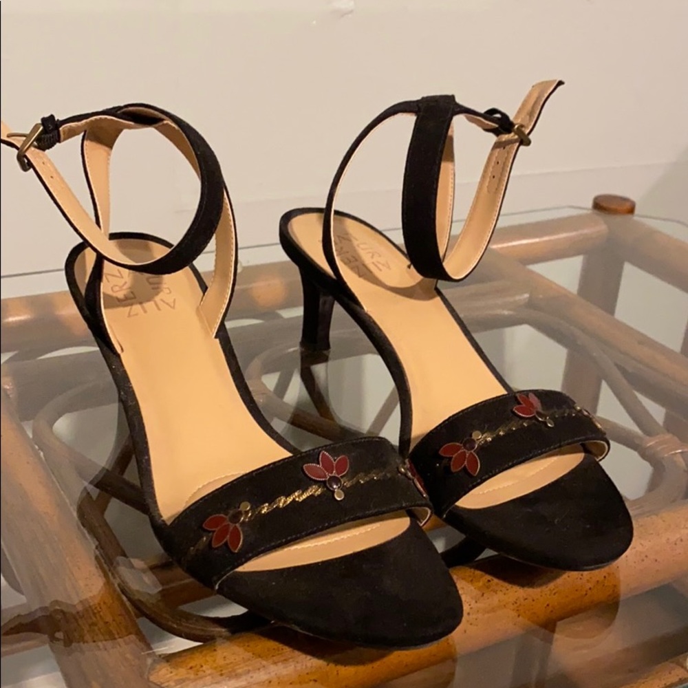 Naturalizer black heels